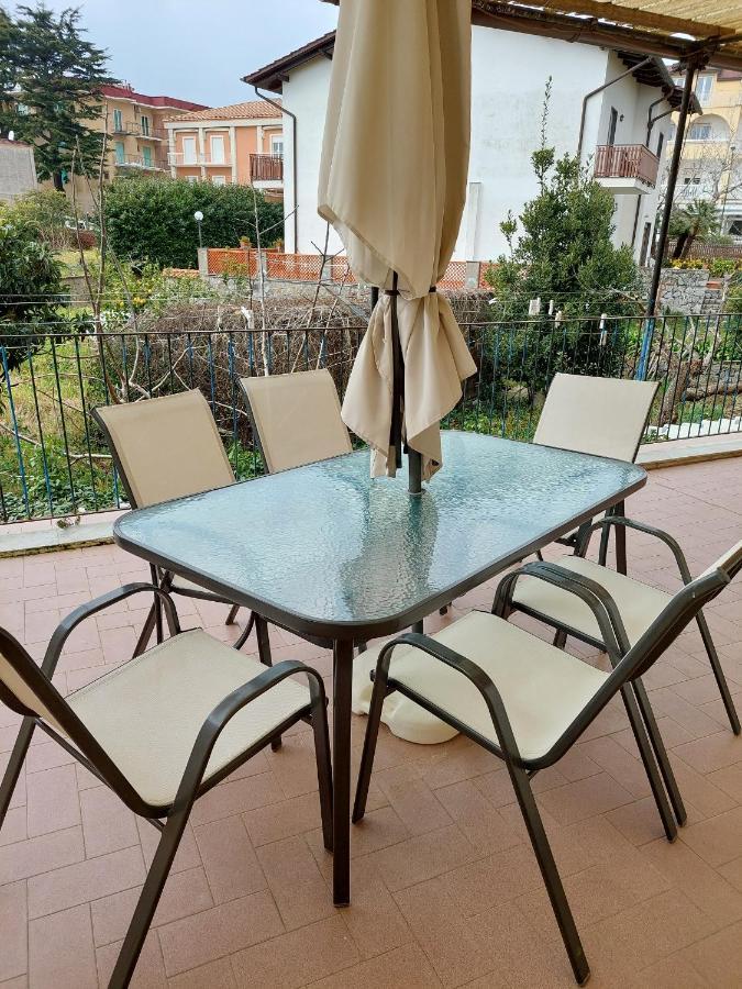 マッサ・ルブレンセCasa Gargiuloアパートメント エクステリア 写真